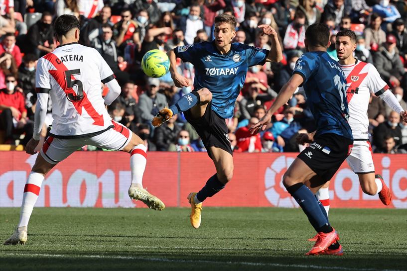 Rayo Vallecano vs Alaves (02:00 – 16/09) | Xem lại trận đấu