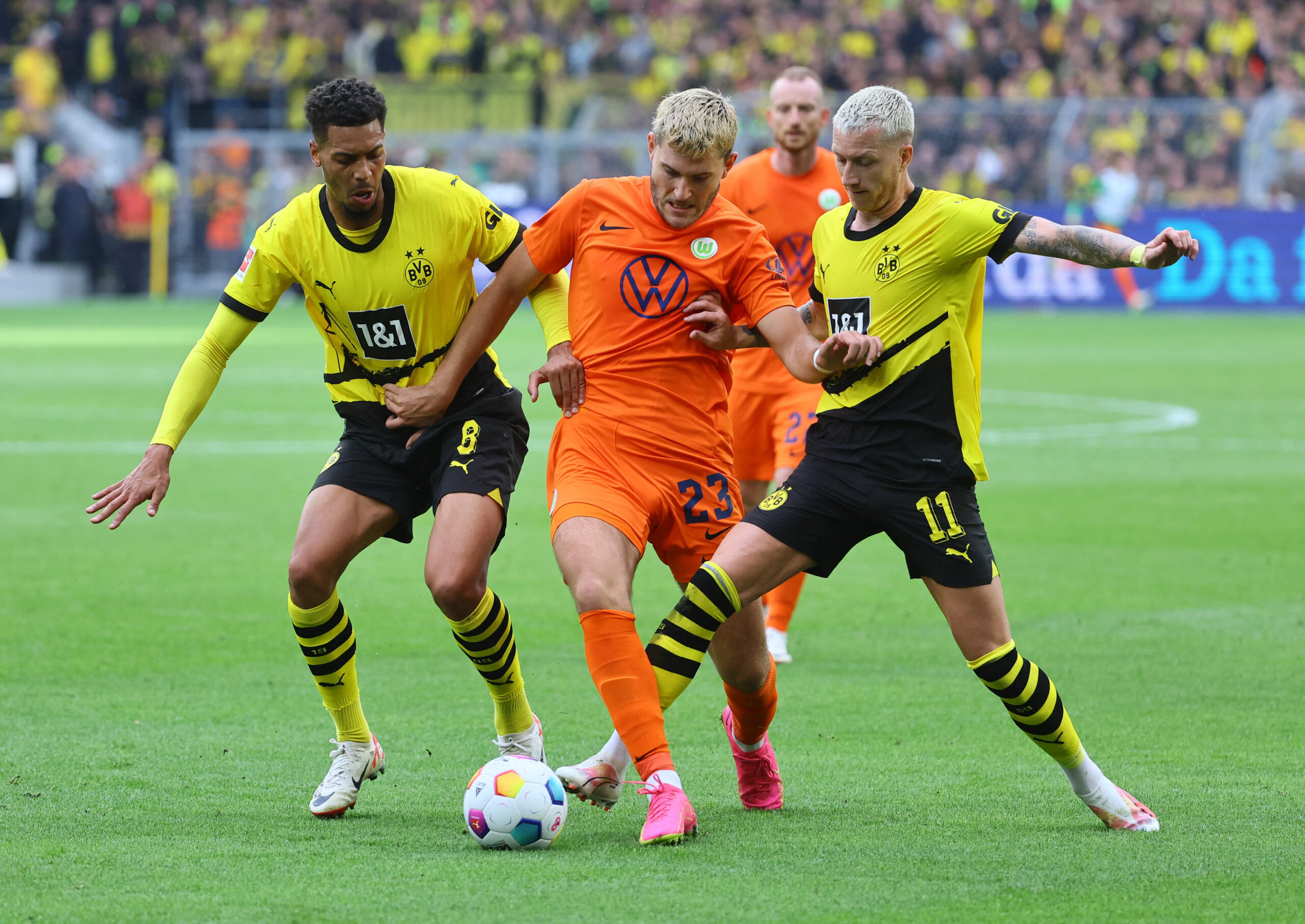 Dortmund vs VfL Wolfsburg (20:30 – 23/09) | Xem lại trận đấu