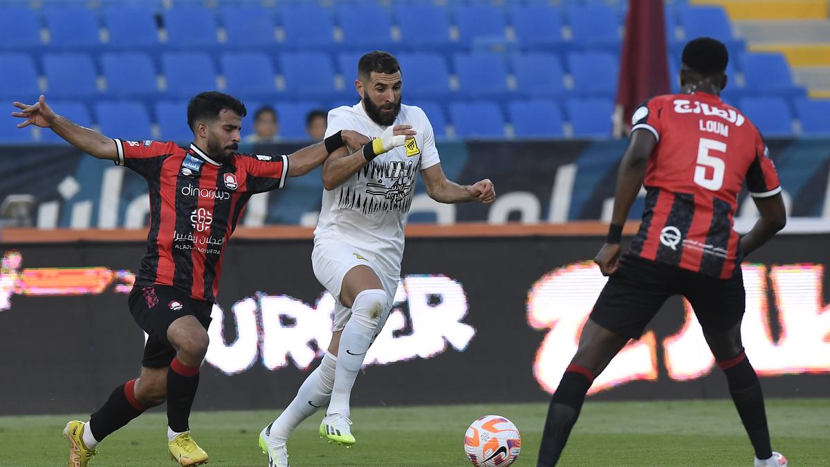 Al Ittihad(KSA) vs Al Raed (01:00 – 24/12) | Xem lại trận đấu