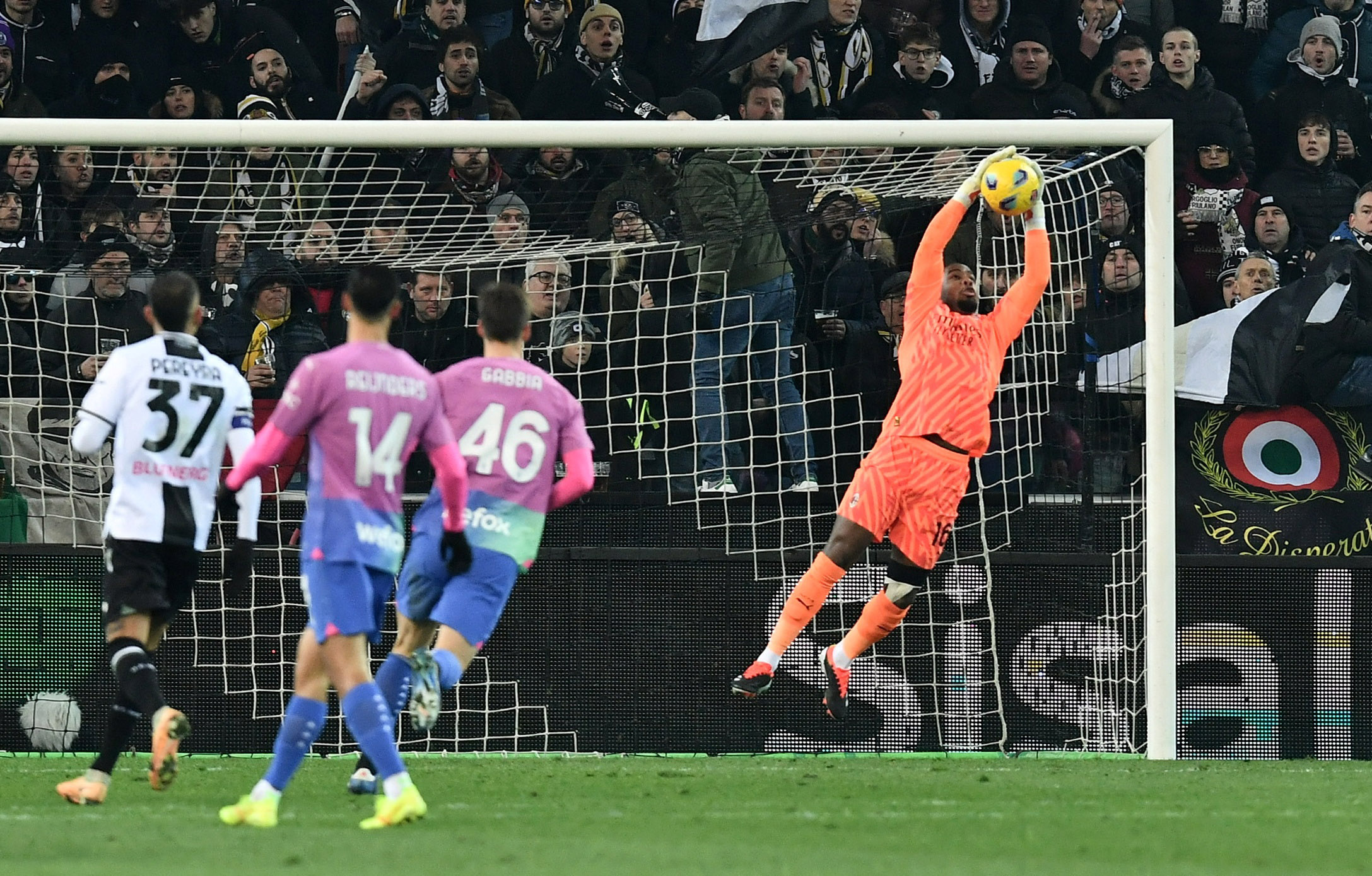 Udinese vs AC Milan (02:45 – 21/01) | Xem lại trận đấu