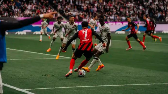 E. Frankfurt vs Bayer Leverkusen (22:30 – 05/05) | Xem lại trận đấu