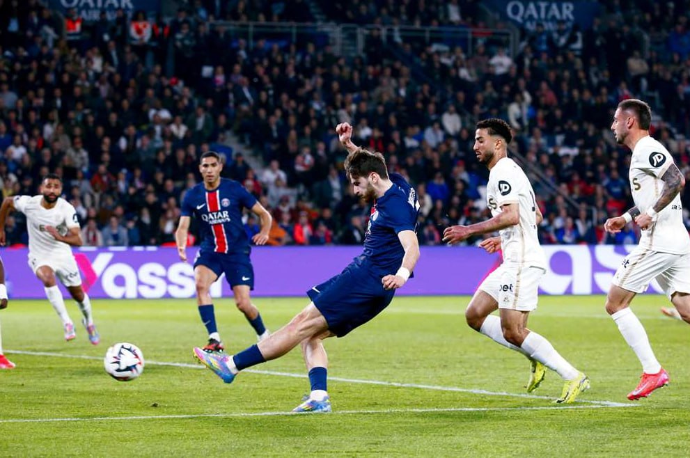 PSG vs OGC Nice (01:45 – 26/04) | Xem lại trận đấu