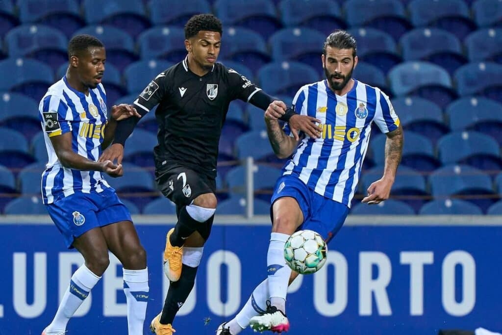 nhan-dinh-soi-keo-porto-vs-vitoria-guimaraes-luc-02h45-ngay-12-8-2025-1