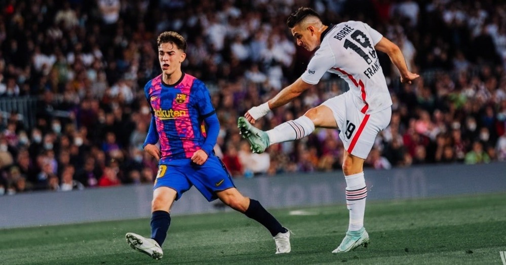 nhan-dinh-soi-keo-barcelona-vs-eintracht-frankfurt-luc-03h00-ngay-10-12-2025-1