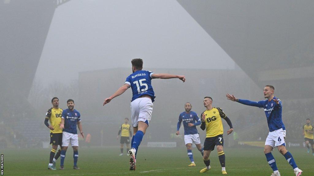 nhan-dinh-soi-keo-ipswich-vs-oxford-luc-22h00-ngay-1-1-2026